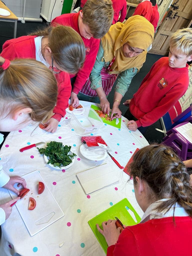 393725975_356113733602603_8656285298296922853_n