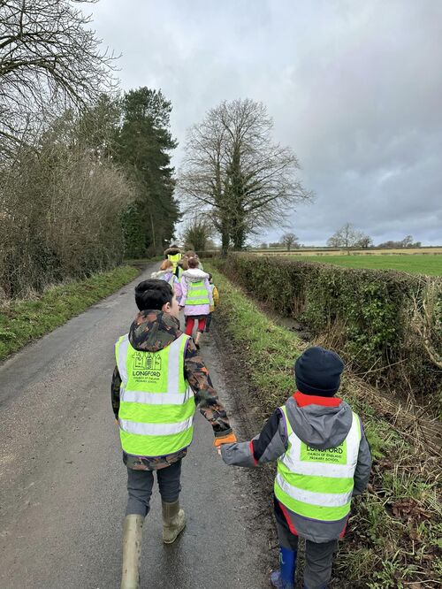 427918602_424670643413578_8084202771216744816_n